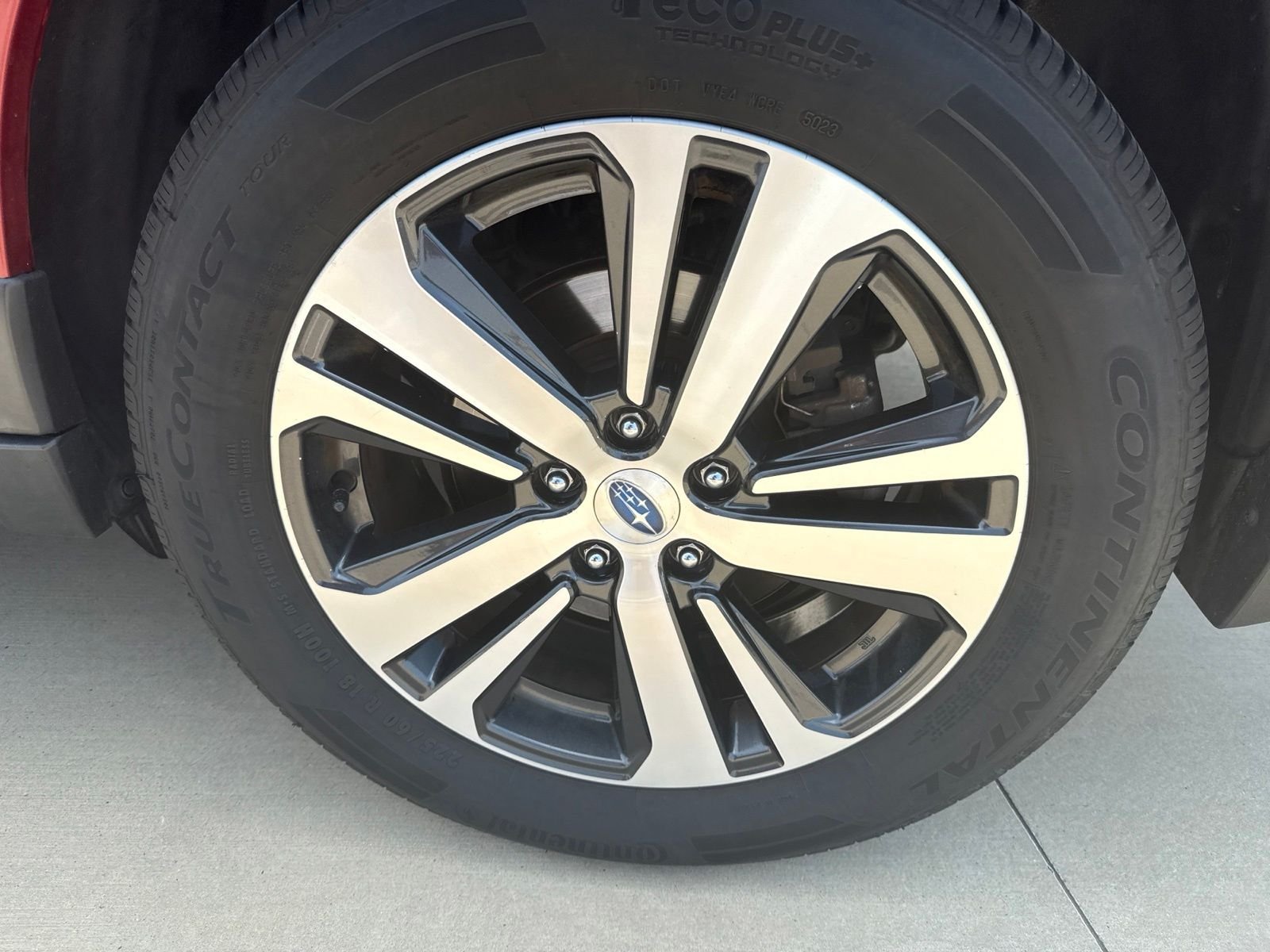 Used 2018 Crimson Red Pearl Subaru 2.5i image 17
