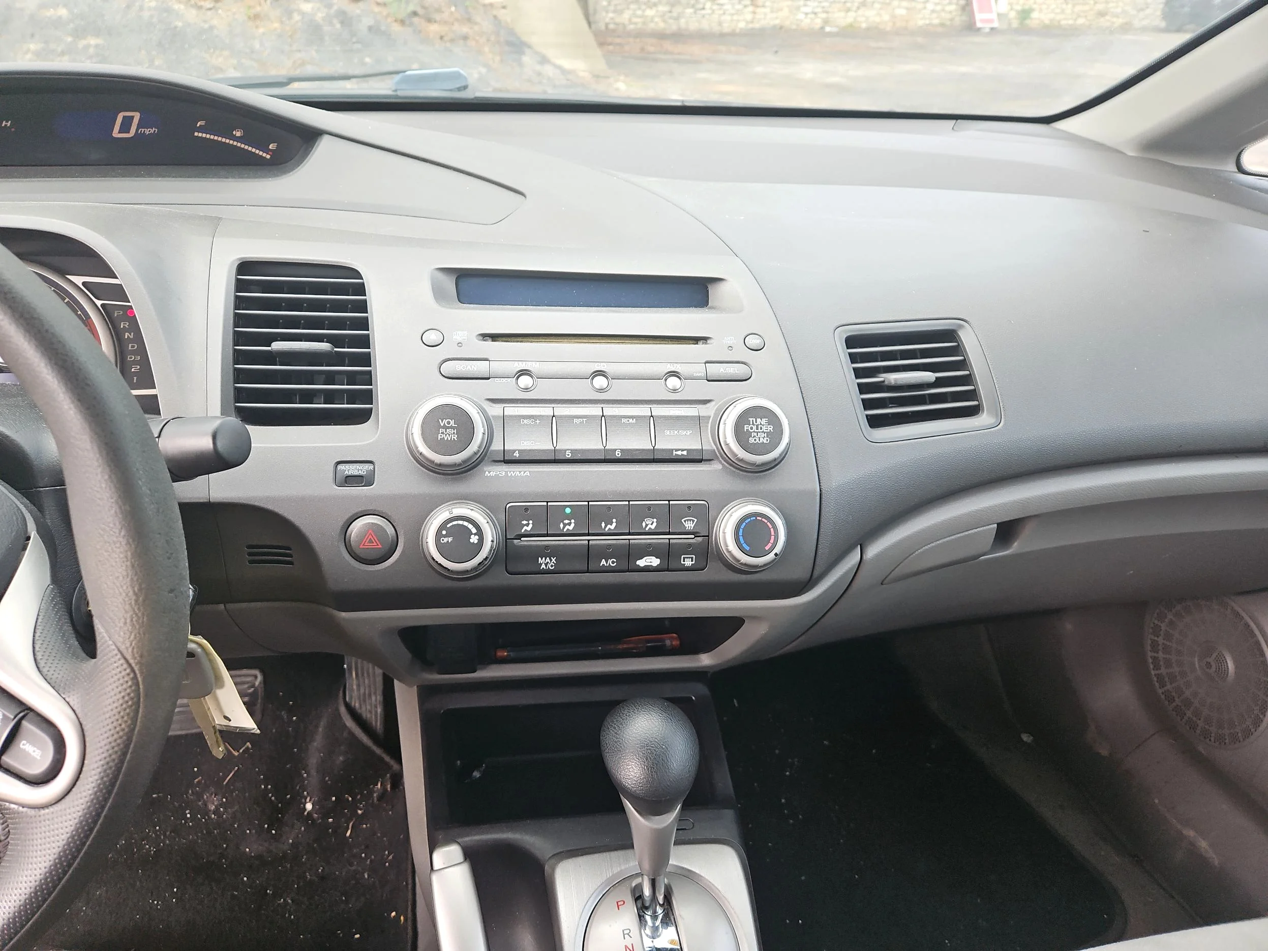 Used 2010  Honda LX image 9
