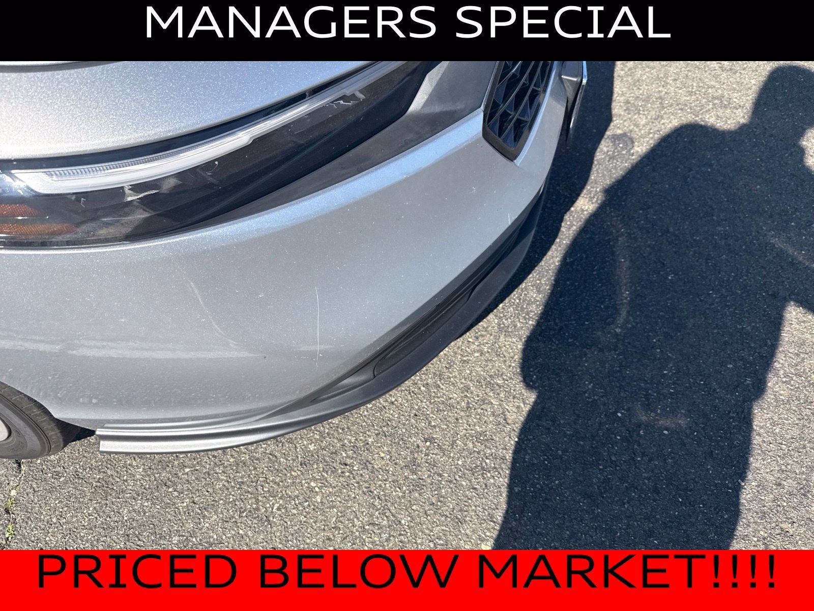 Certified Used 2025 Solar Silver Metallic Honda LX image 46