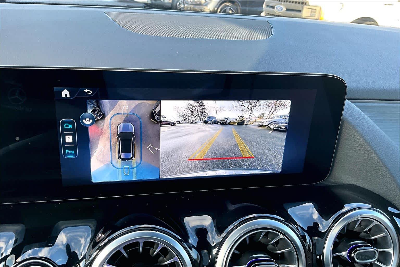 New 2026 Mountain Grey Metallic Mercedes-Benz GLA 250 image 28
