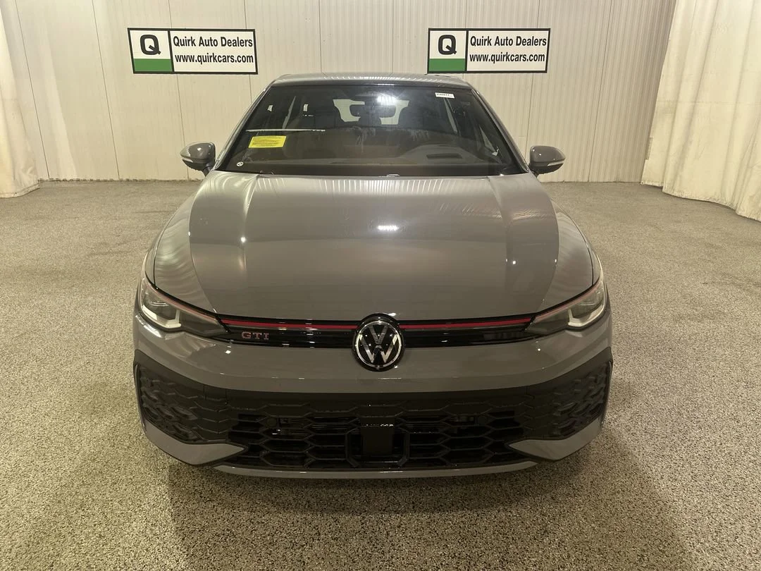 2026 Volkswagen Golf GTI Autobahn - Photo 2