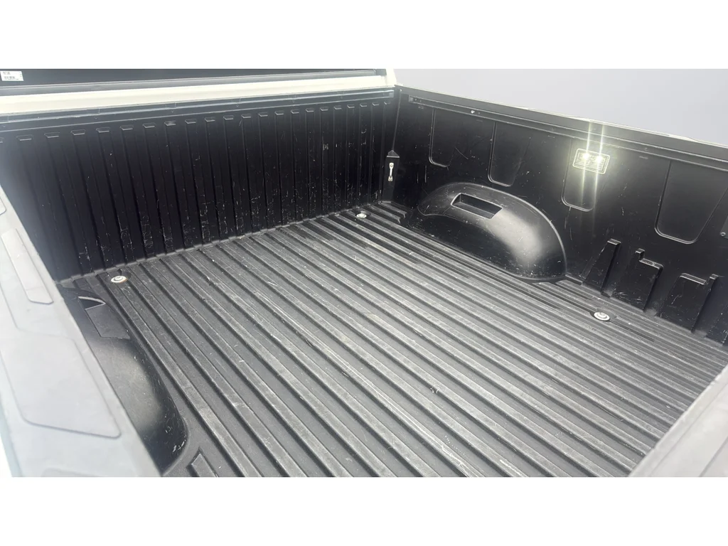 Used 2023 White Toyota SR5 image 31