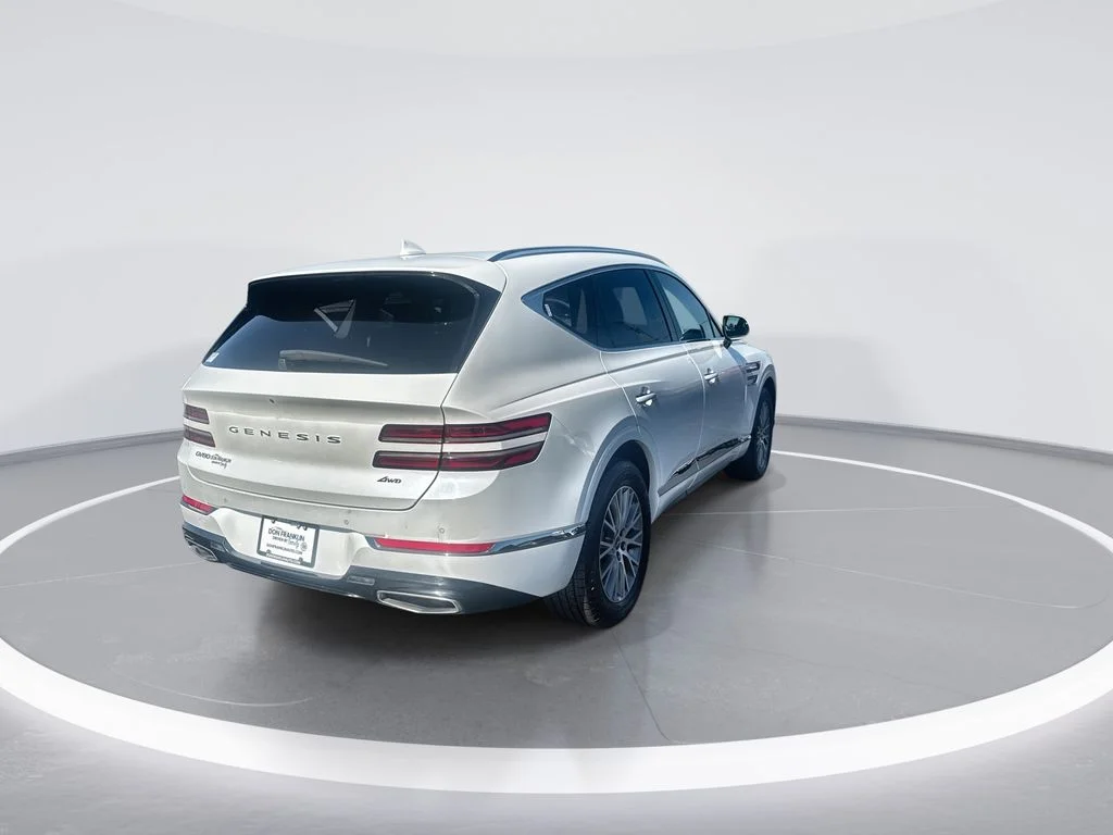 Used 2024 White Genesis 2.5T image 8