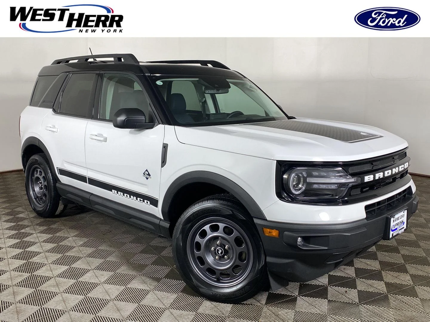 Used 2024 Oxford White Ford Outer Banks image 1