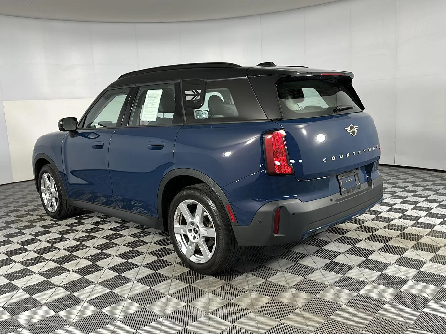 Used 2025 Indigo Sunset Blue Metallic MINI S image 20