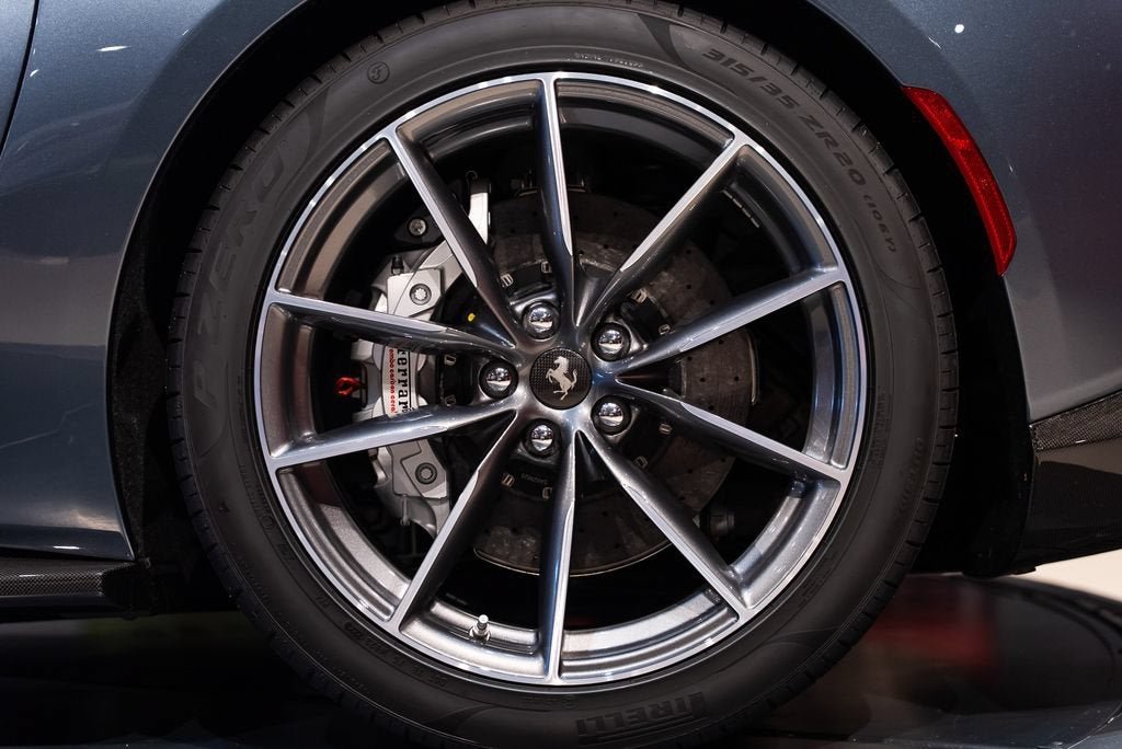Certified Used 2023 Extra Sample Ferrari Base image 14