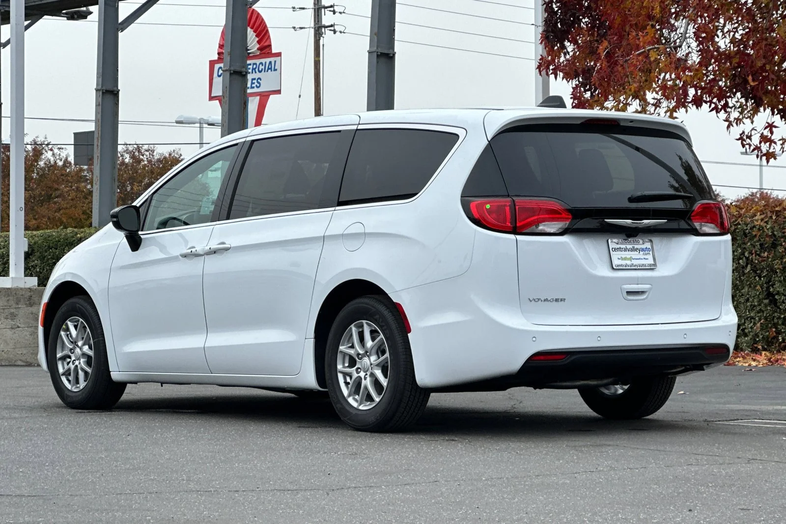 New 2026 Bright White Clear-Coat Exterior Paint Chrysler LX image 6