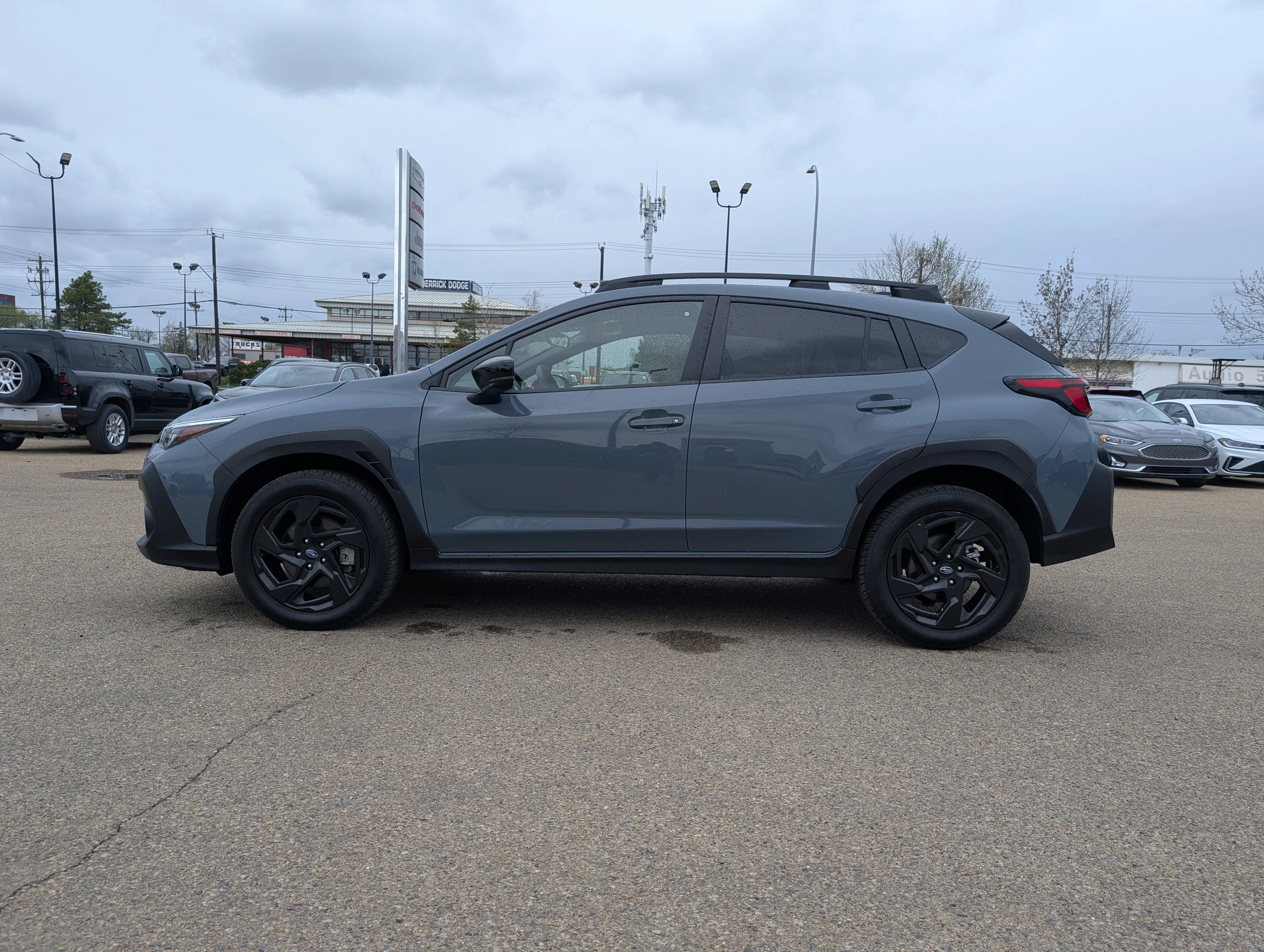 Used 2024 Blue Subaru Onyx image 3