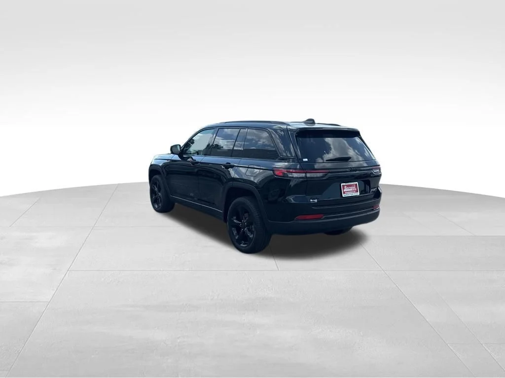 Used 2025 Black Jeep Limited image 3