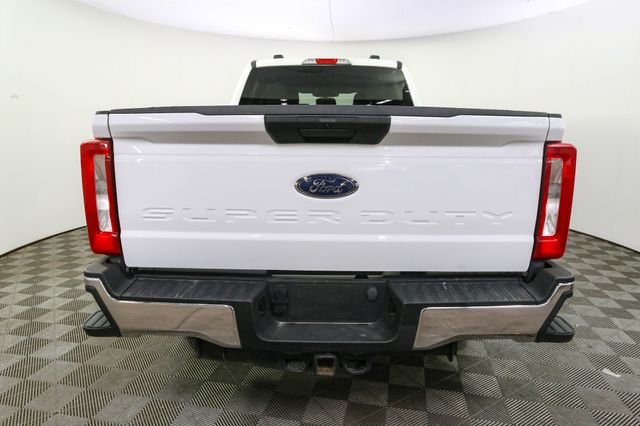 Used 2024  Ford XLT image 9