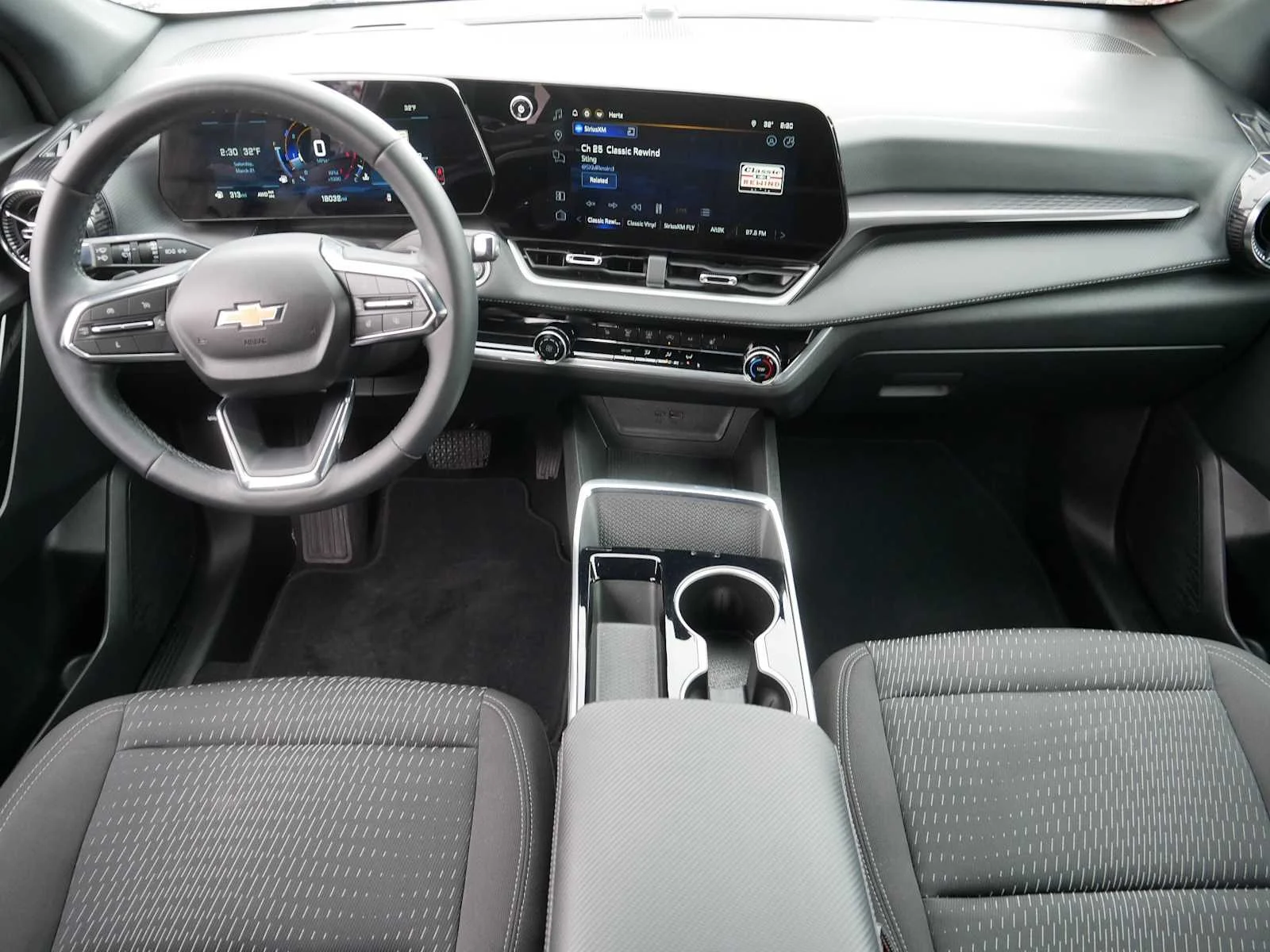 2025 Chevrolet Equinox LT - Photo 10