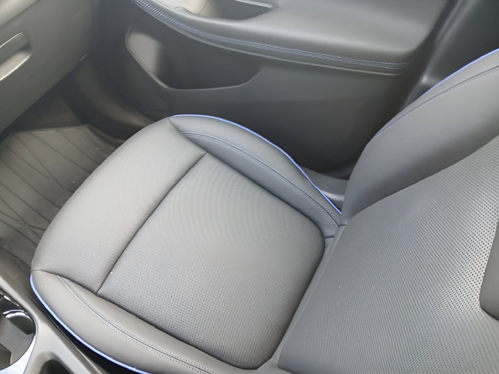 2026 Buick Encore GX Sport Touring - Photo 22