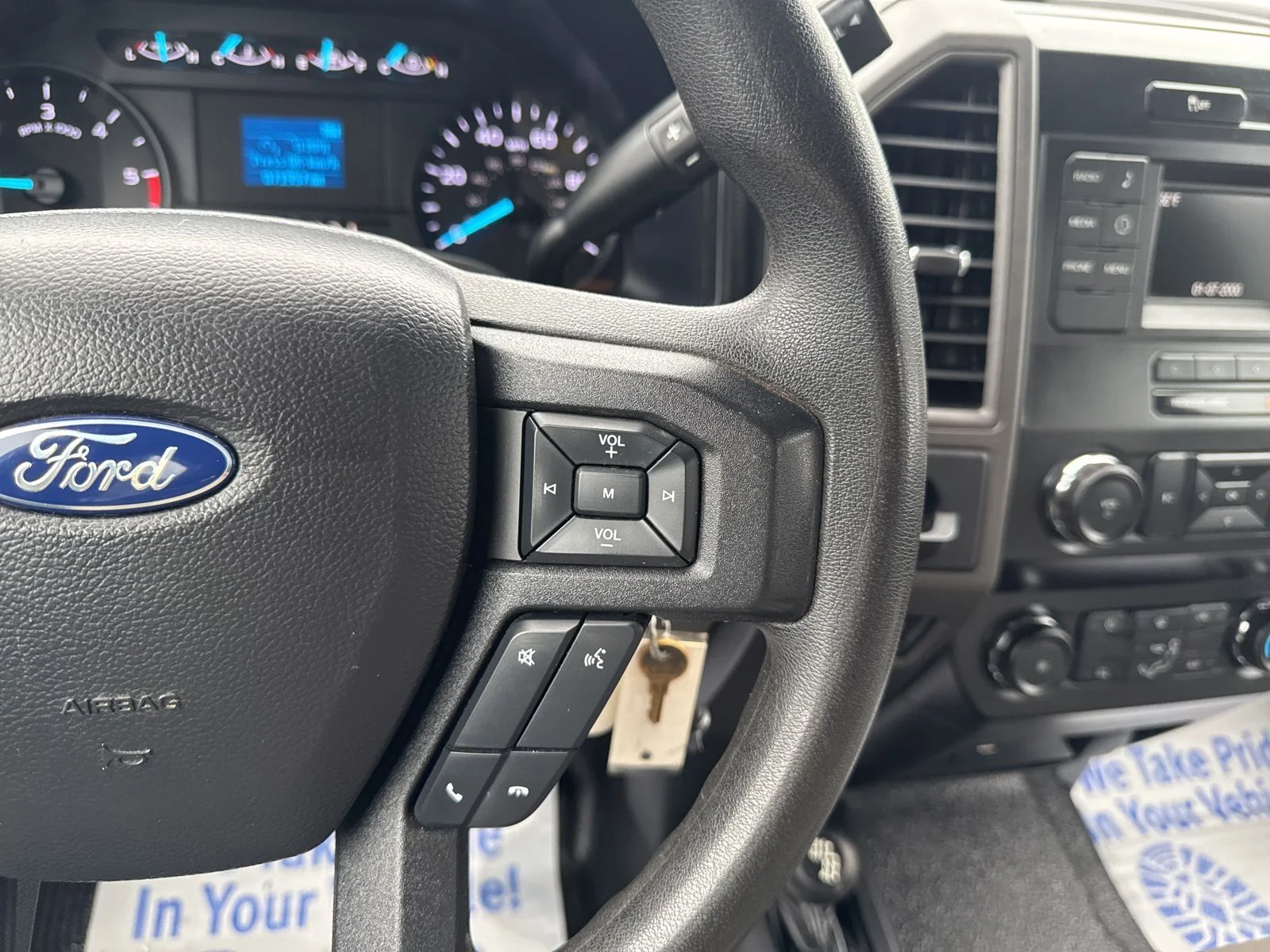 Used 2019 White Ford XL image 22