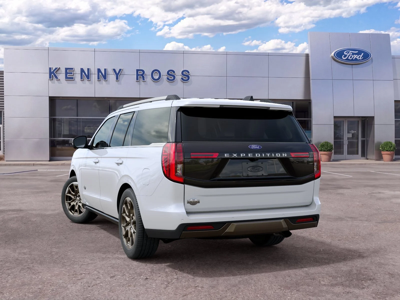 New 2027 Star White Metallic Tri-Coat Ford King Ranch® image 4