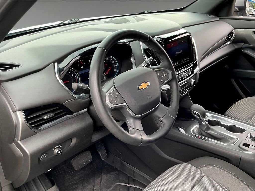 Used 2023 Gray Chevrolet LT image 8