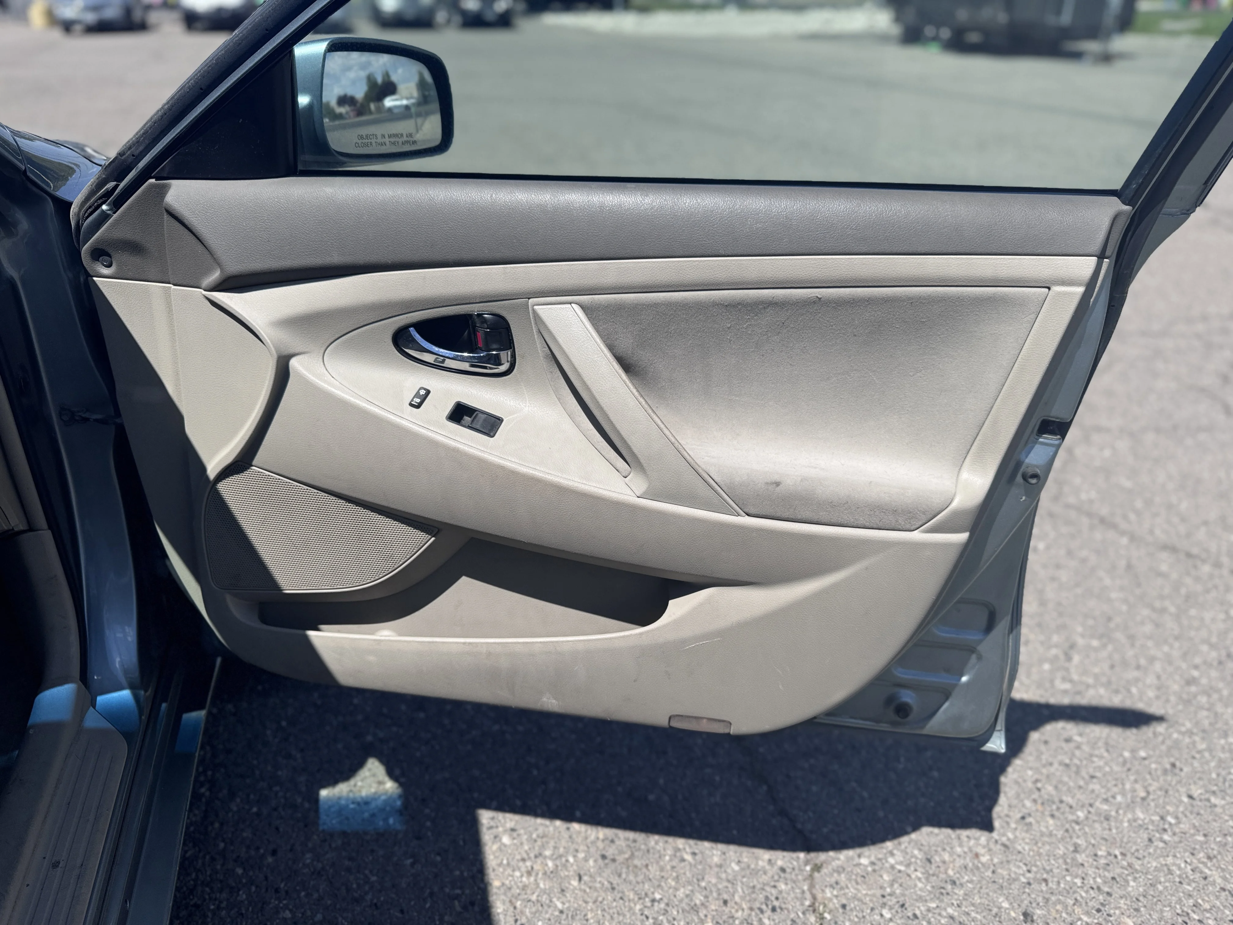 Used 2008  Toyota LE image 40