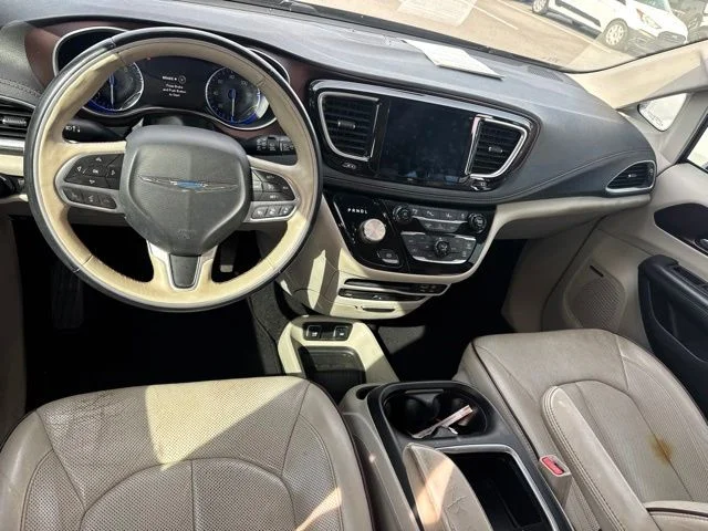 Used 2017 Black Chrysler Limited image 25