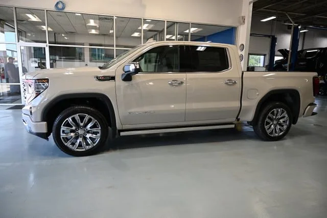 2026 GMC Sierra 1500 Denali - Photo 10