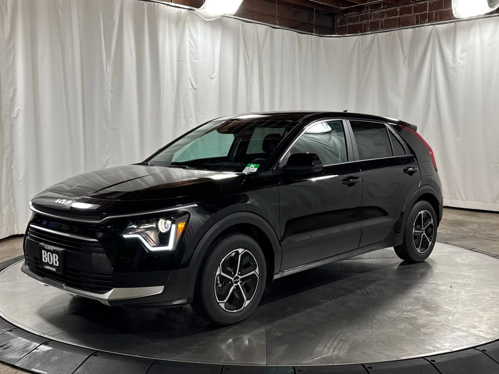 2026 Kia Niro LX HEV's photo