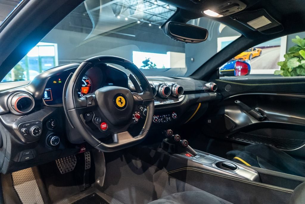 Certified Used 2017 Extra Sample Ferrari Base image 33