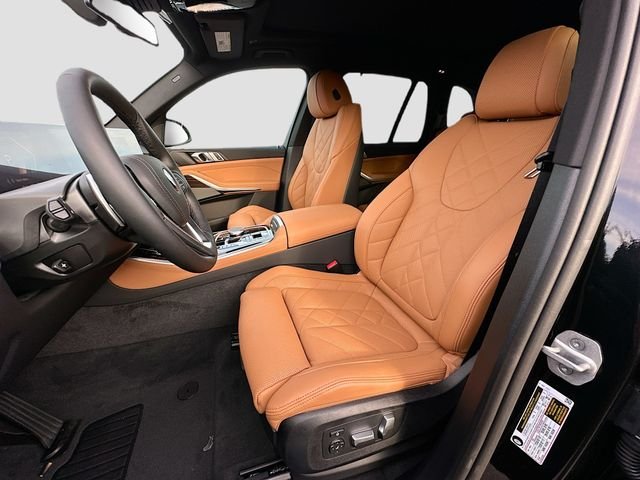 New 2026 Black BMW sDrive40i image 13
