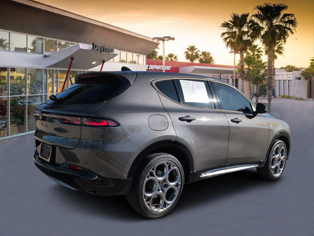 Used 2024 Grigio Alfa Romeo Ti image 3