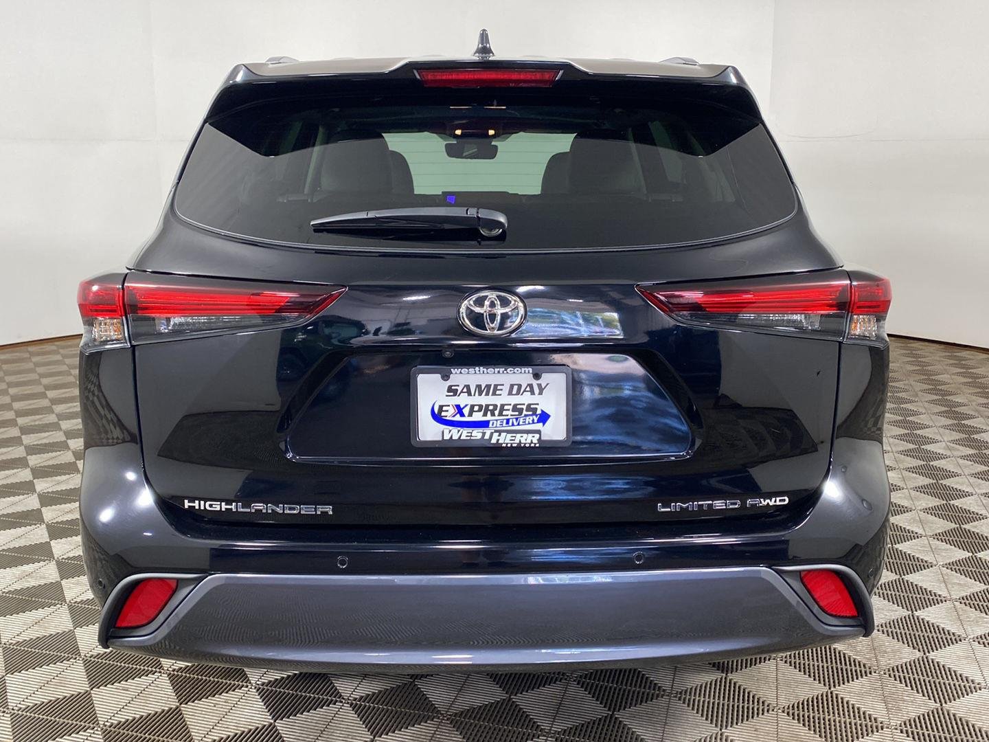Used 2025 Midnight Black Metallic Toyota Limited image 5