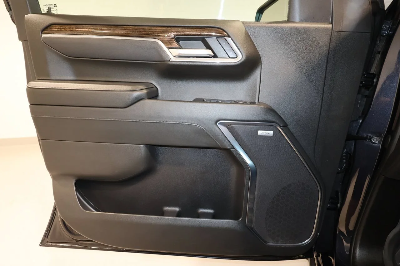 Used 2024 Titanium Rush Metallic GMC Elevation image 22