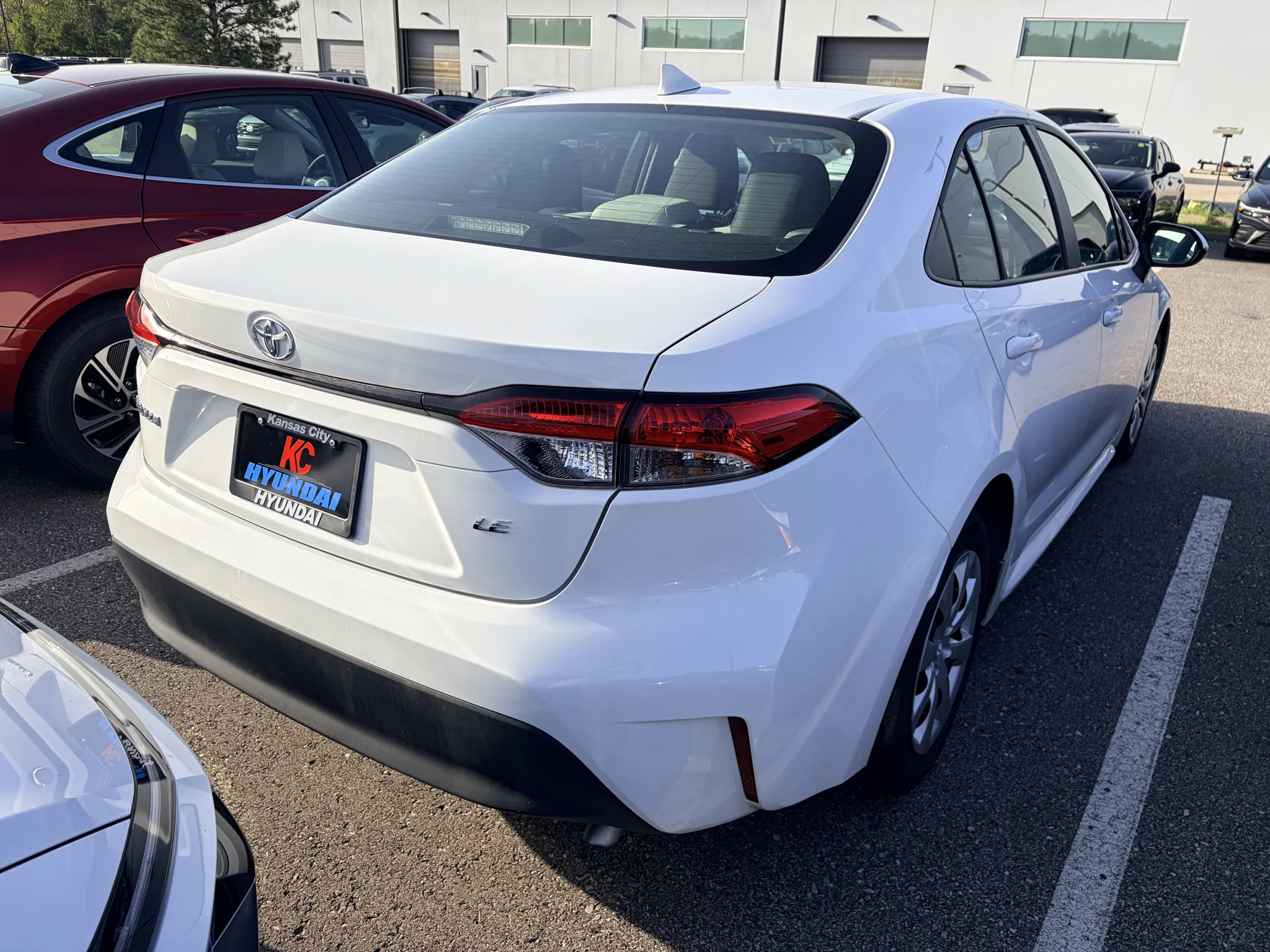 Used 2025 Ice Cap Toyota LE image 5