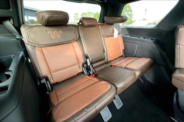 Used 2025 White Ford King Ranch image 25