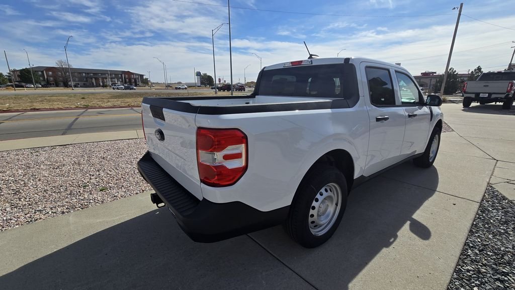 New 2026 Oxford White Ford XL image 7