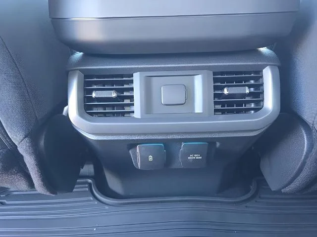 2025 Ford F-150 XLT - Photo 31