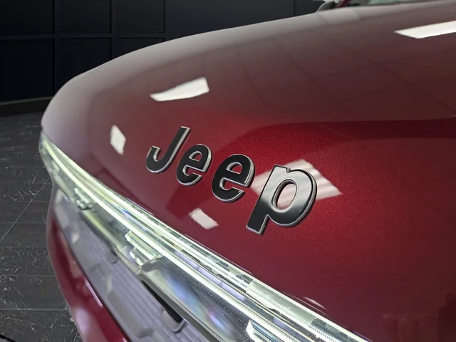 New 2026 Velvet Red Pearl-Coat Exterior Paint Jeep Limited Altitude image 46