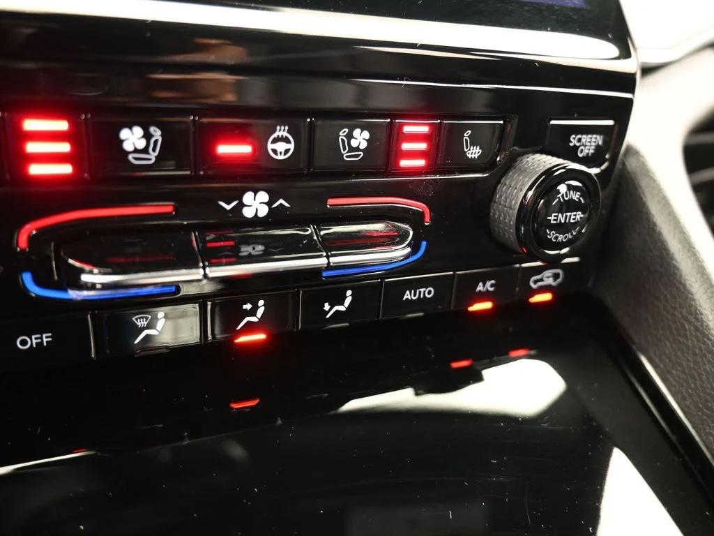 2023 Jeep Grand Cherokee Overland - Photo 27
