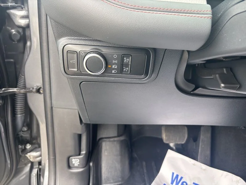 Used 2025 Gray Ford Active image 37