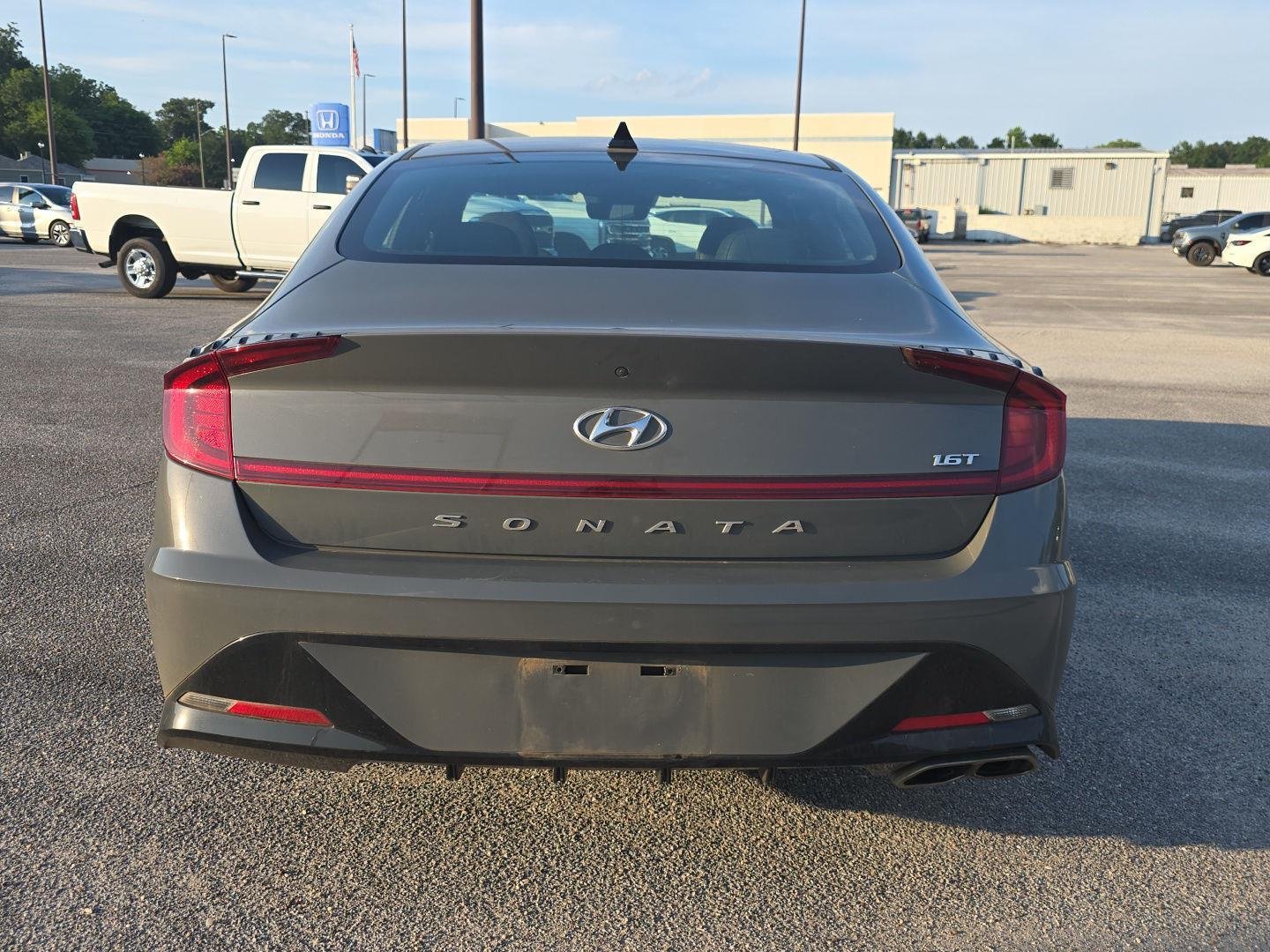 Used 2021 Hampton Gray Hyundai SEL Plus image 4