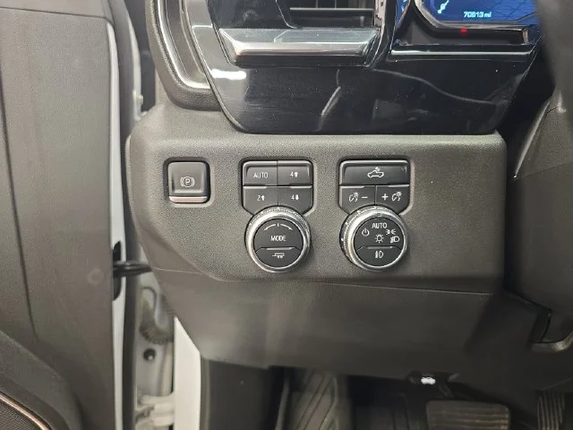Used 2023 Summit White GMC Elevation image 33