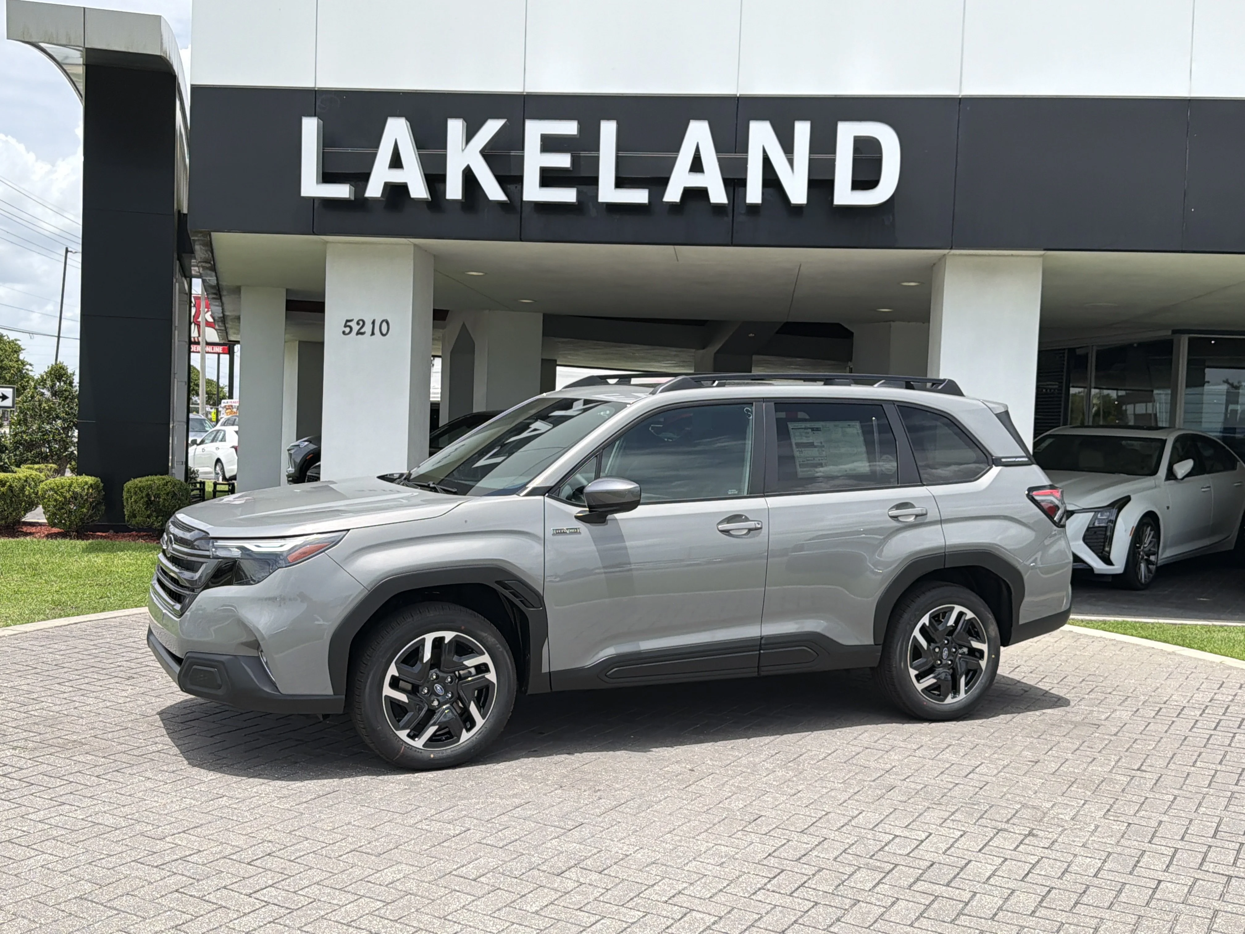 New 2026 RIVER ROCK PEARL Subaru Premium Hybrid image 2