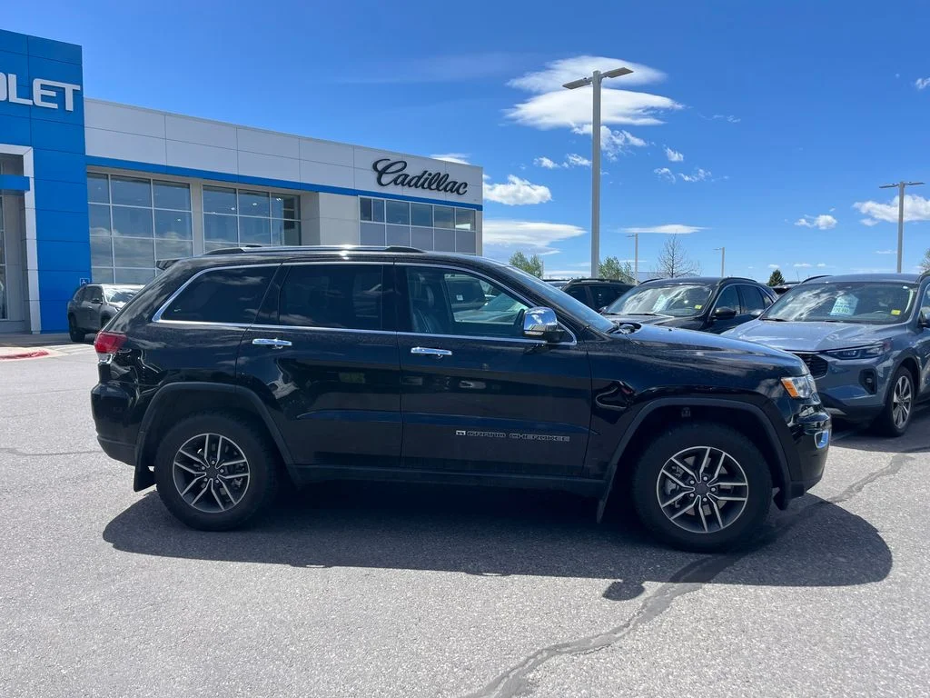Used 2022 Black Jeep Limited image 2