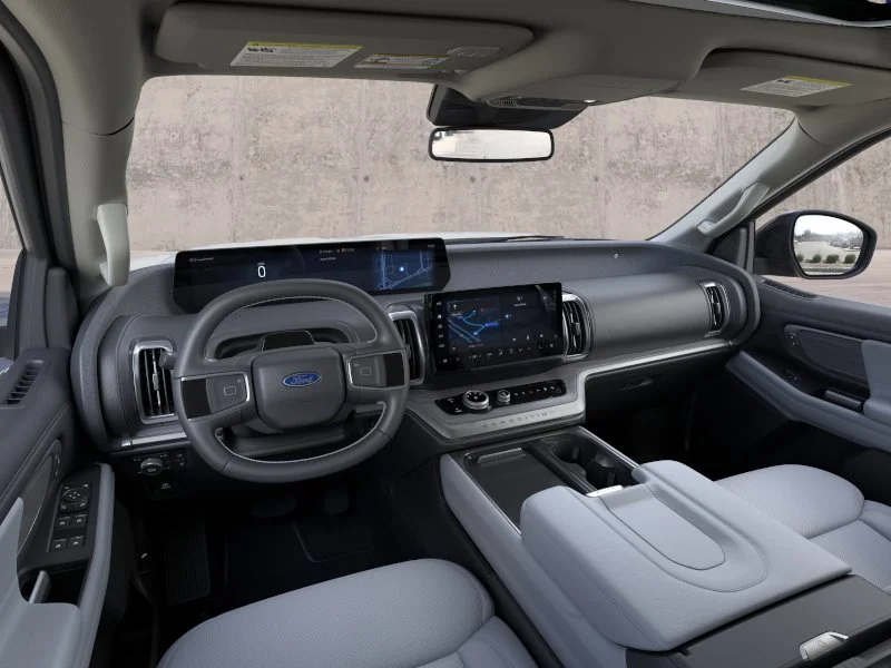 New 2026 Star White Metallic Tri-Coat Ford MAX Platinum® image 32