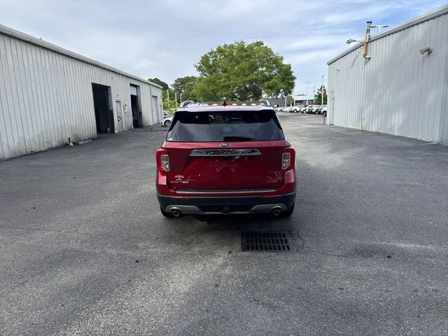 Used 2020 Red Ford Limited image 6