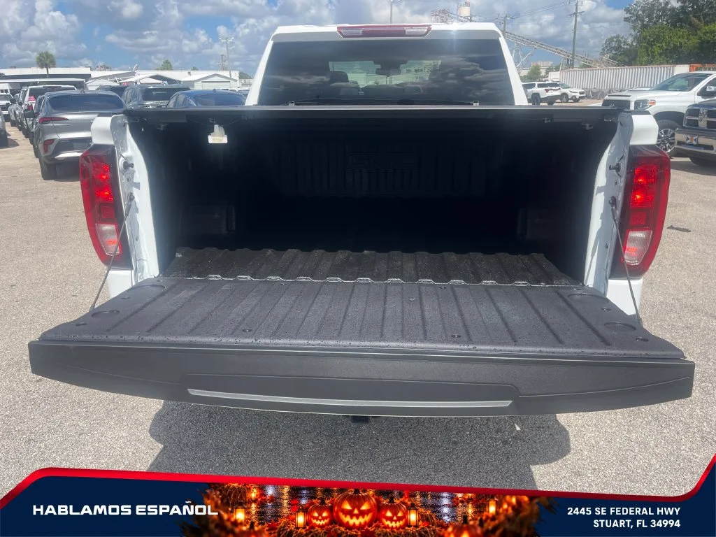 New 2026 Summit White GMC Elevation image 10