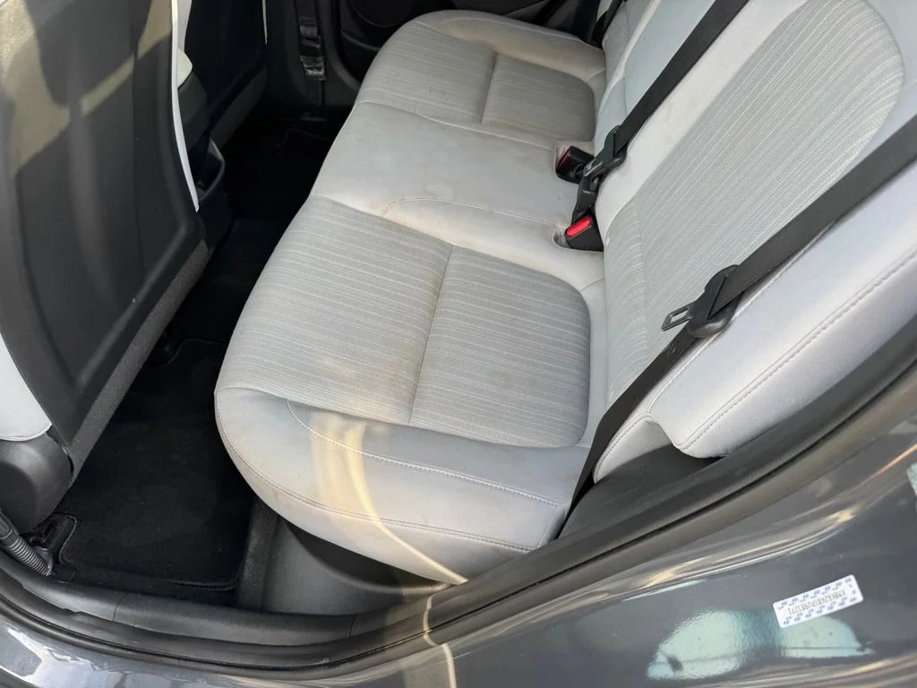 Used 2023 Gray Hyundai SEL image 9