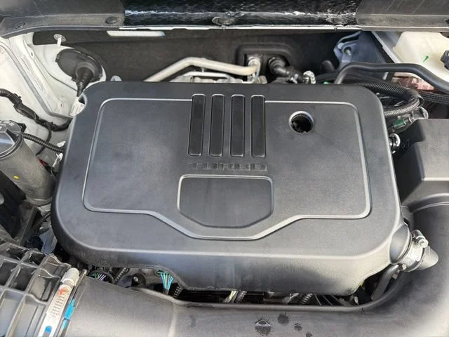 Used 2025 Summit White Chevrolet 2LT image 15