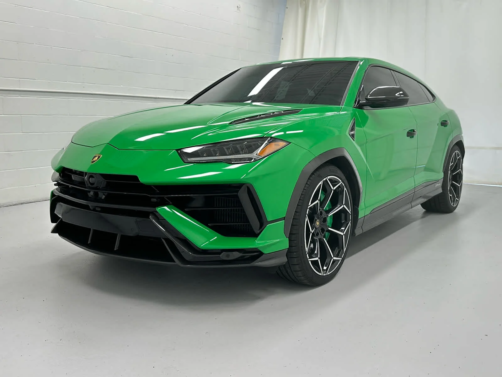 2024 Lamborghini Urus Performante - Photo 4