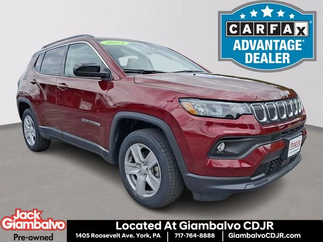 Used 2022 Red Jeep Latitude image 1