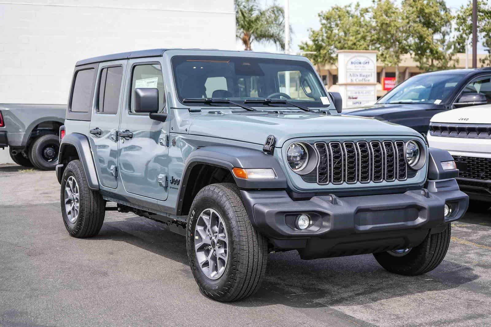 New 2026 Anvil Clear-Coat Exterior Paint Jeep Sport S image 3