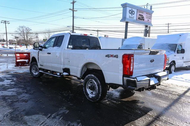 New 2026 Oxford White Ford XL image 7