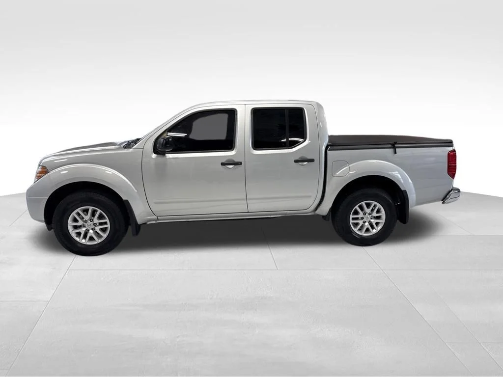 Used 2019 Silver Nissan SV image 3