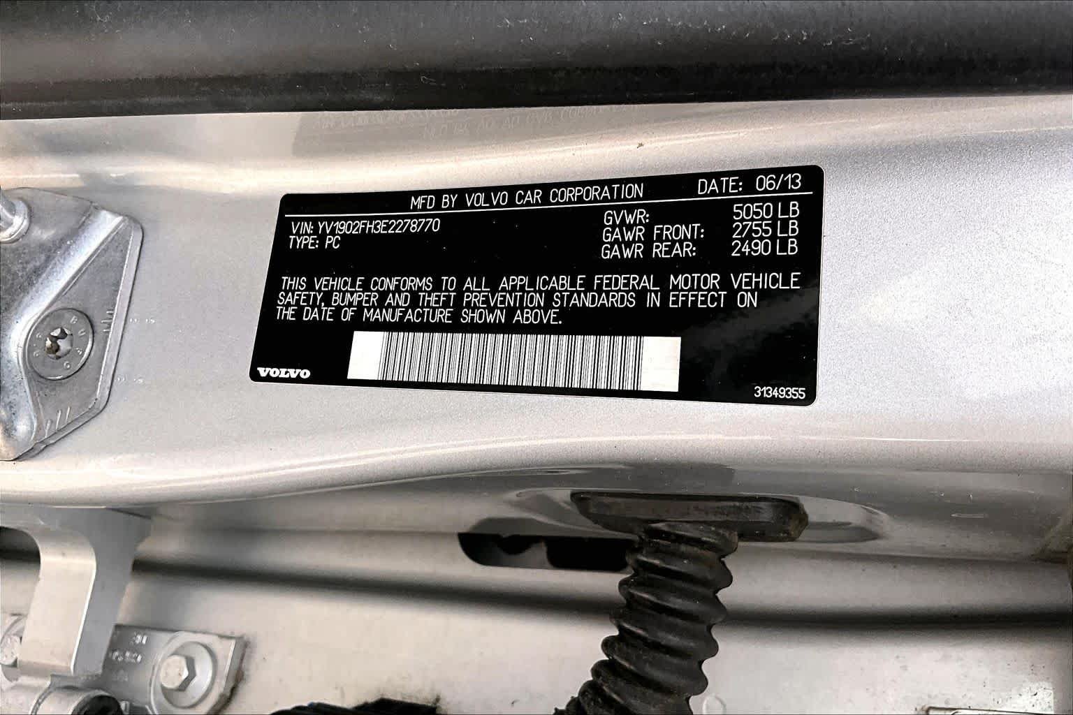 Used 2014 Bright Silver Metallic Volvo T6 image 34